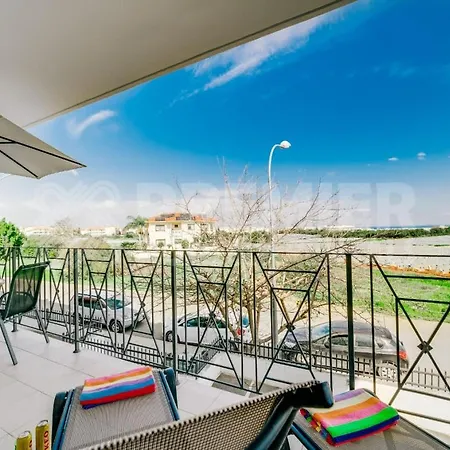 Luna Apartament Paralimni