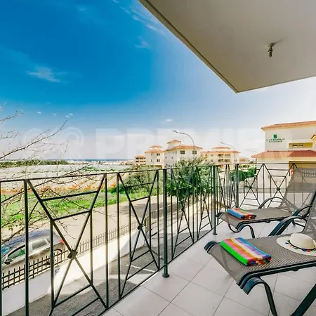 Luna Apartment Paralimni