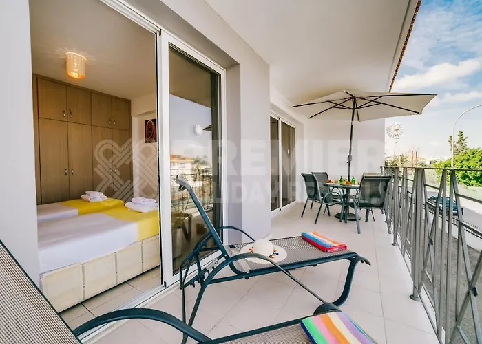 Апартаменты Luna Паралимни